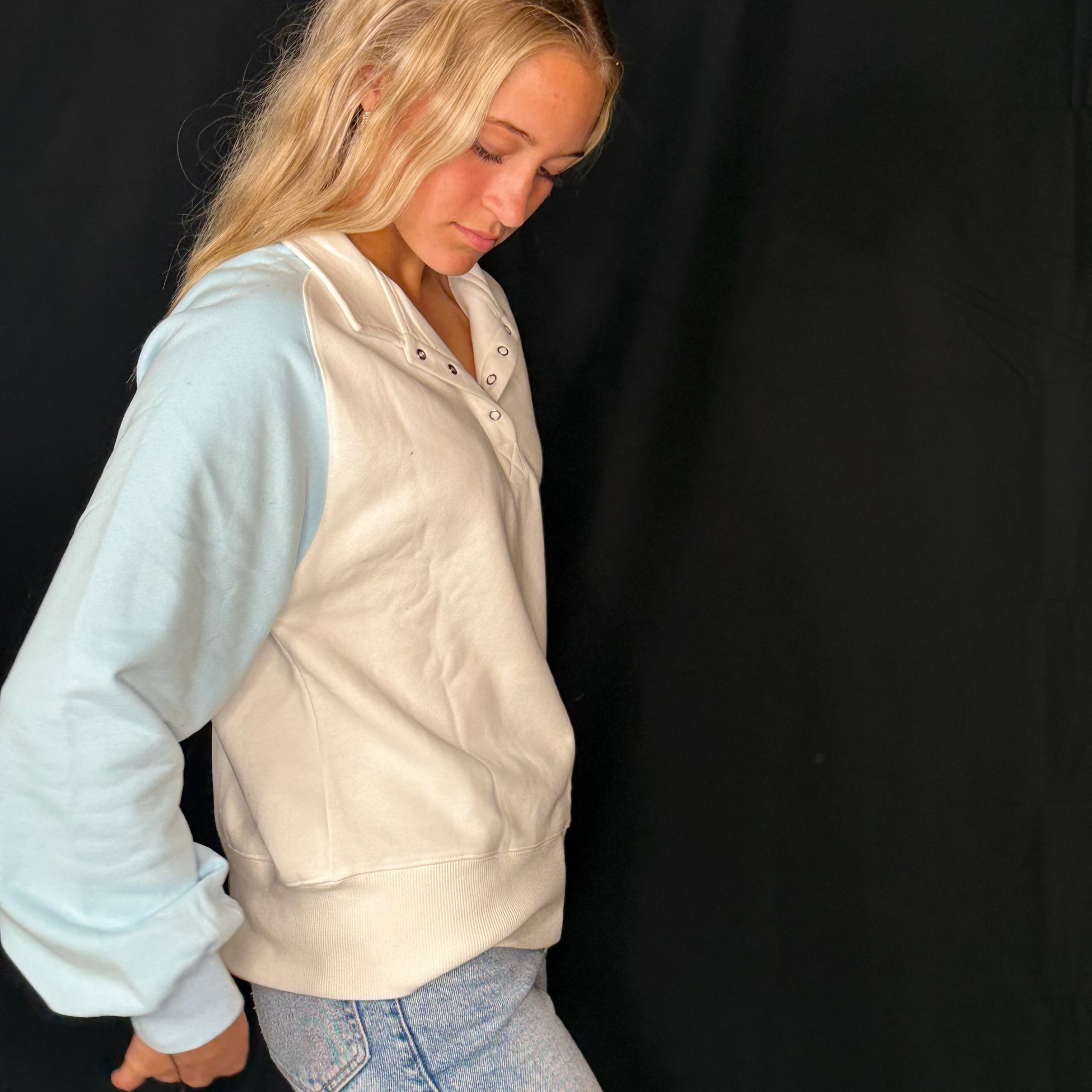 Bailee Blue Sweatshirt